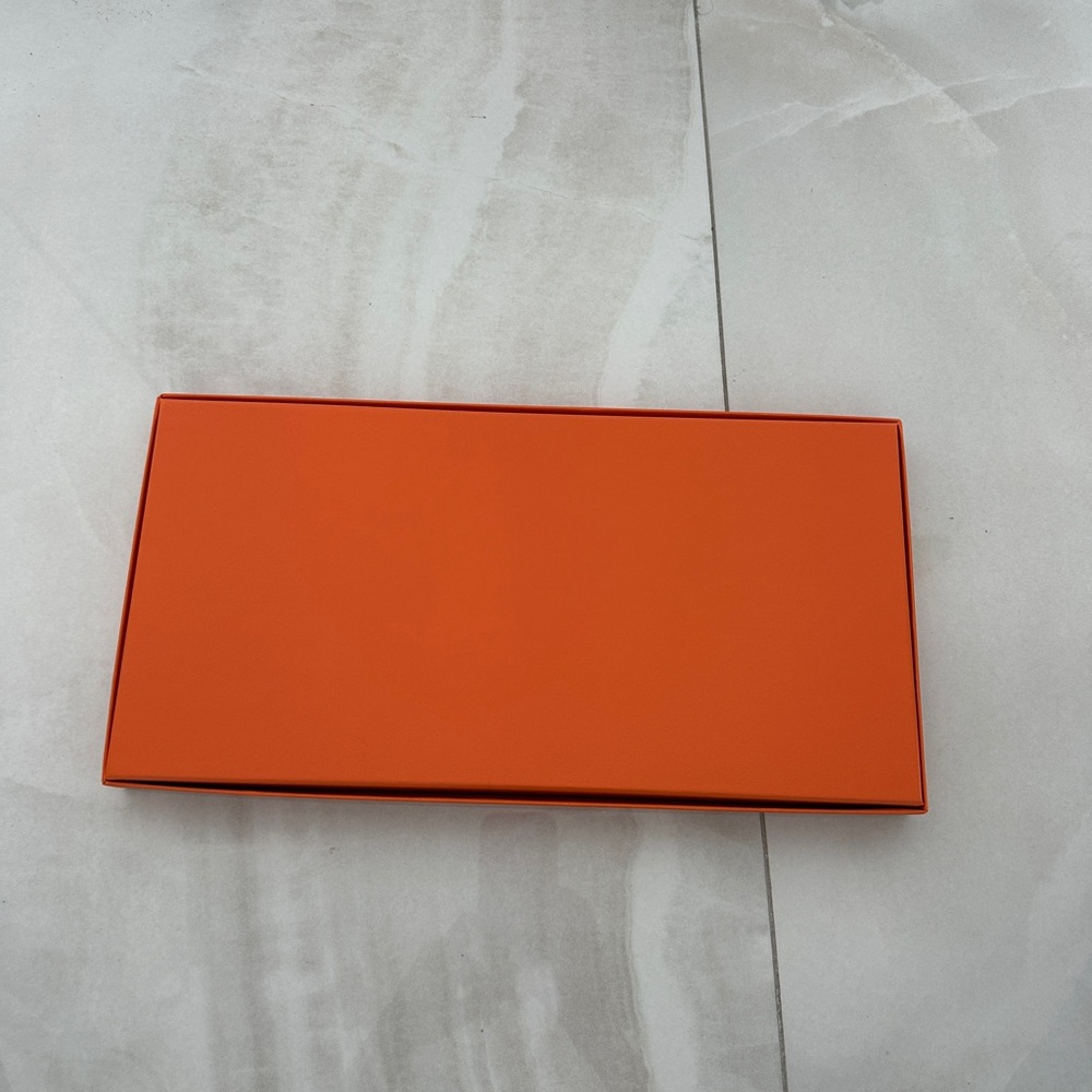 Classic Hermes Long Scarf Box with 2025 Ribbon and Tissue Paper - Picture 8 of 9